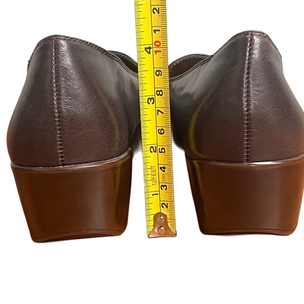 Women's AEROSOLES Final Exam Brown Leather Slip-On Wedge Heel Loafer Sz 9.5